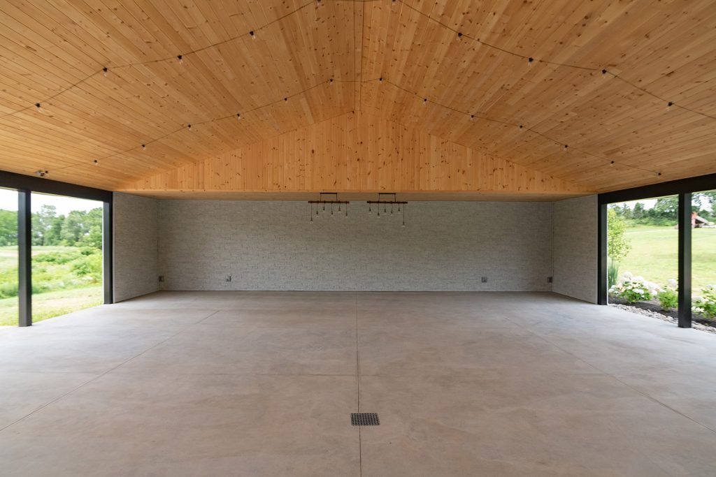 Timber Ridge Wedding & Event Centre, Blenheim, Ontario (Chatham-Kent)